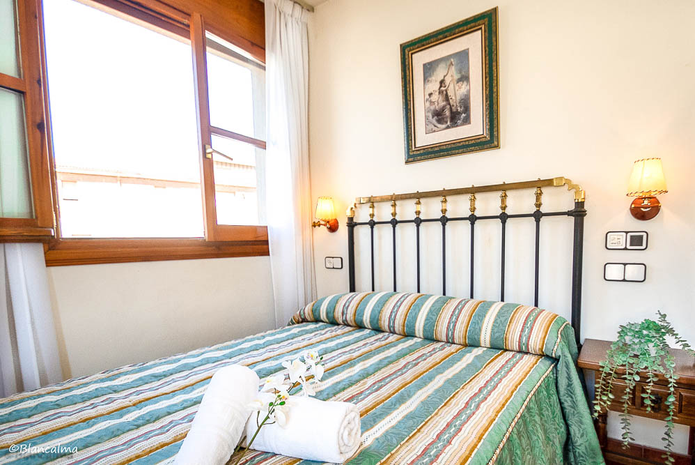 Hotel en Berlanga El Castillo en Posada Los Leones cama